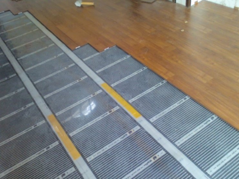 Installation of the laminate floor